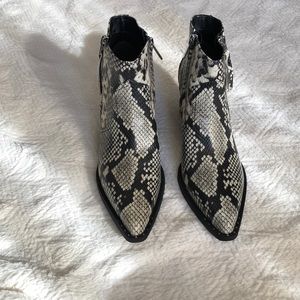 Women’s boots